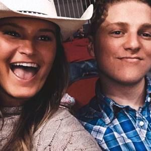 Meet your Posher, Sam